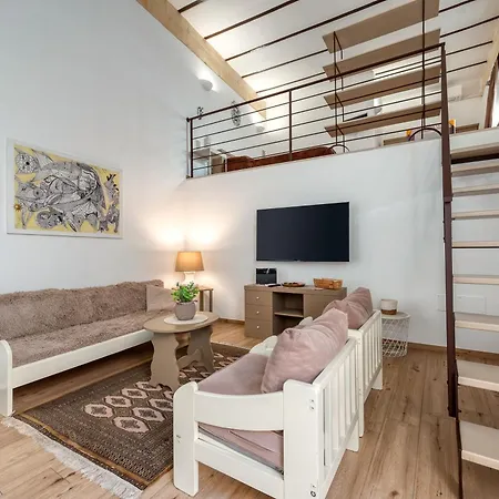 Apartment Casetta Reale